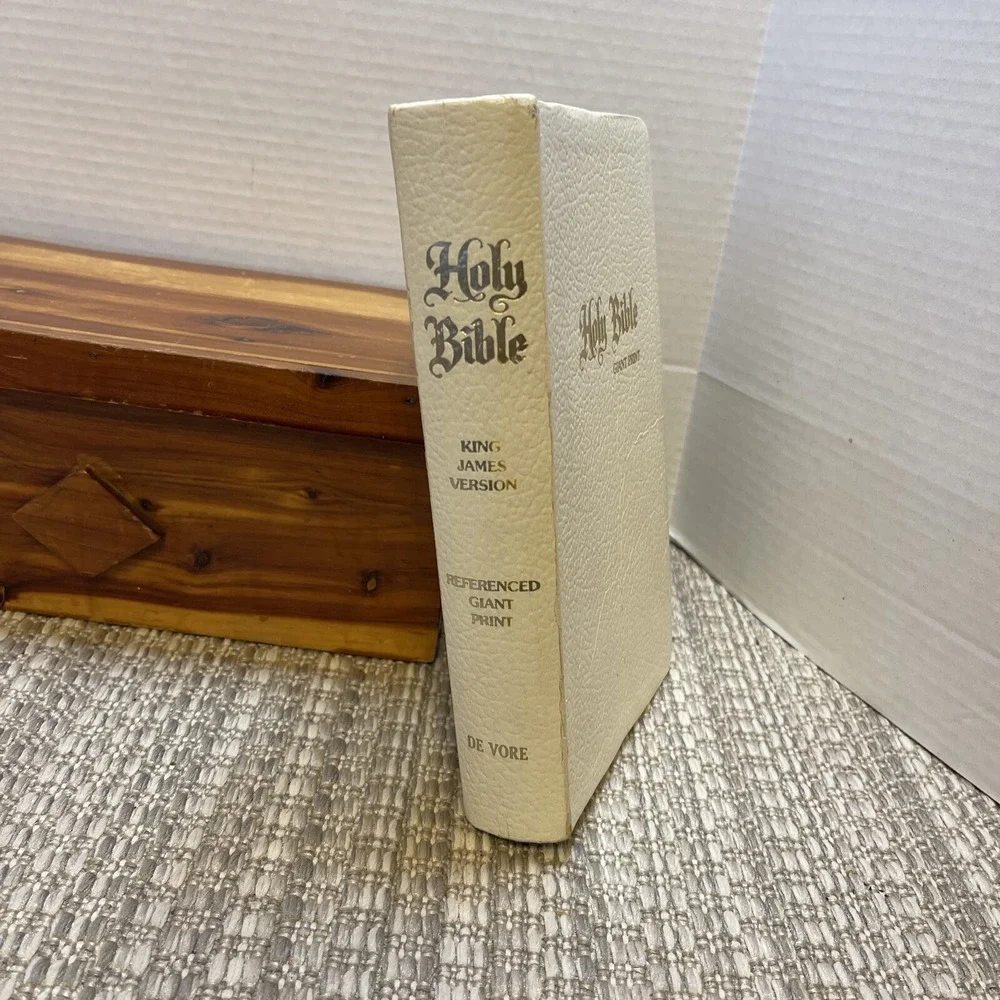 Holy Bible King James Version GIANT‎ print red letter referenced 1979 De Vore
